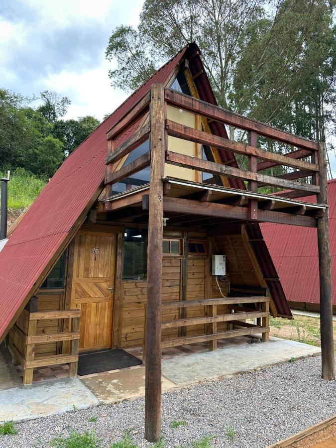 Pousada Pedra Da Mata Chales Na Montanha Munhoz Exterior foto