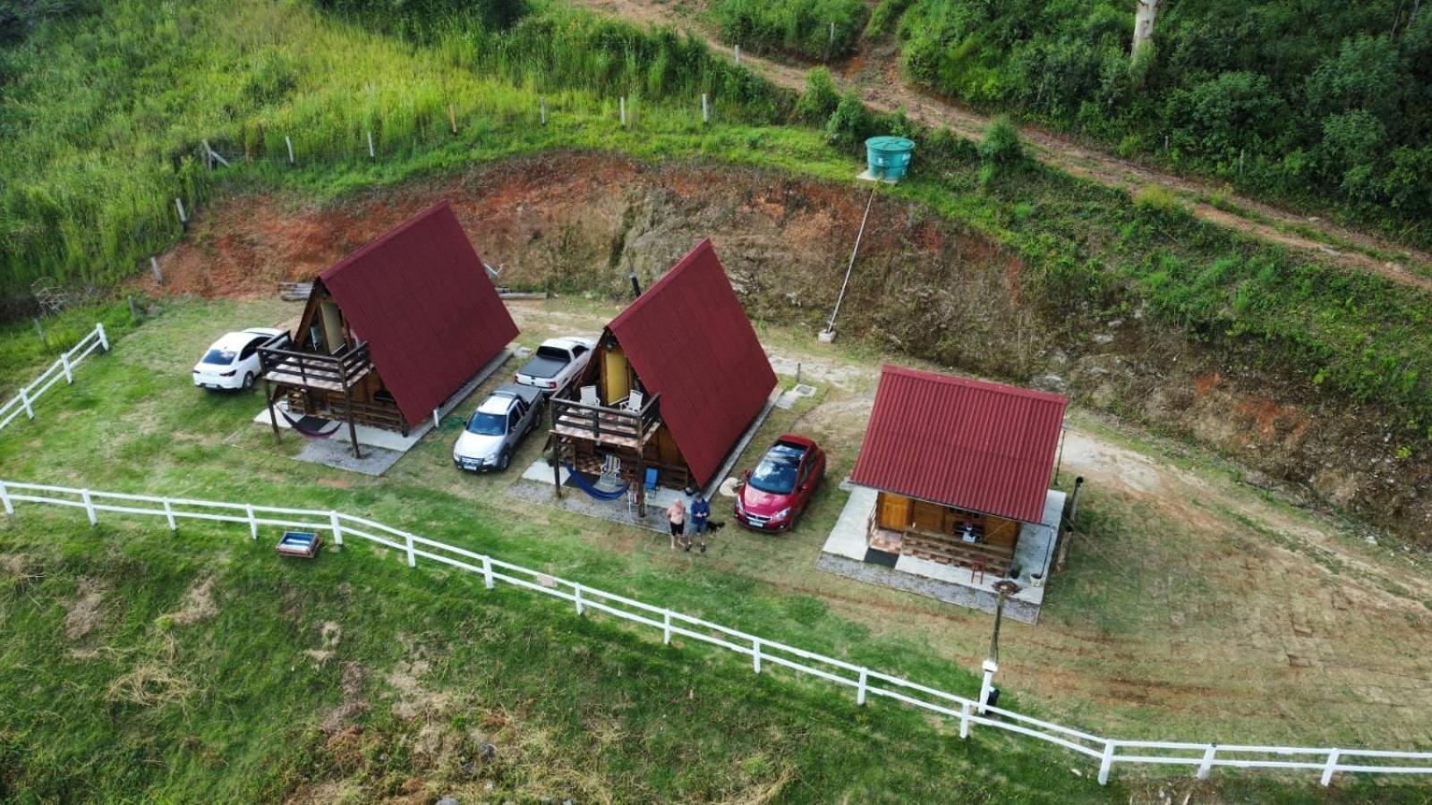 Pousada Pedra Da Mata Chales Na Montanha Munhoz Exterior foto